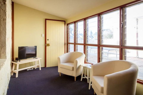 Fremantle Colonial Cottages - Nambucca Heads Accommodation 7