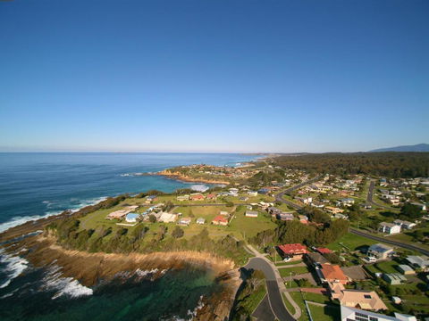 2 Jocelyn Street. Dalmeny - Nambucca Heads Accommodation 2