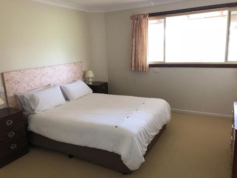 2 Jocelyn Street. Dalmeny - Nambucca Heads Accommodation 6