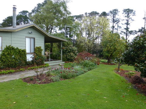 The Little House On The Hill - Nambucca Heads Accommodation 4