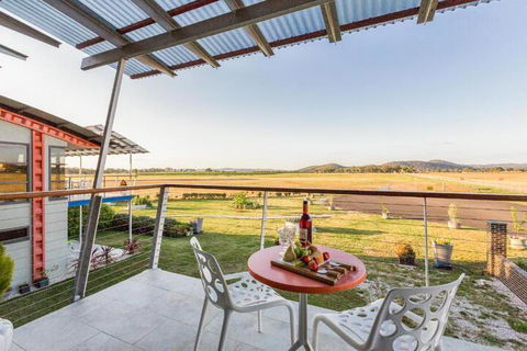 Hangar House Mudgee - Nambucca Heads Accommodation 2