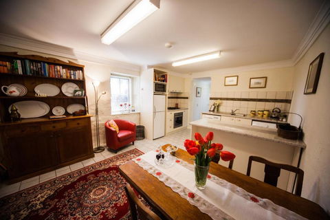 Sunnyside Cottage - Nambucca Heads Accommodation 6