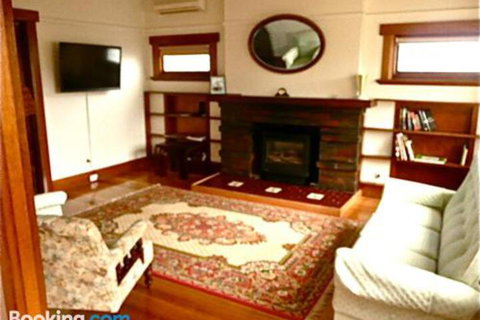 Hillside Cottage - Nambucca Heads Accommodation 4