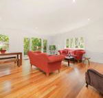 Poets Cottage Fireplace Close to Treks - Nambucca Heads Accommodation