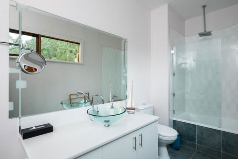 Cedarwood Cottage - Nambucca Heads Accommodation 2