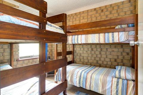 Sun & Surf Aldinga Beach Apartment - Nambucca Heads Accommodation 2