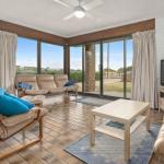 Sun & Surf Aldinga Beach Apartment - Nambucca Heads Accommodation 0