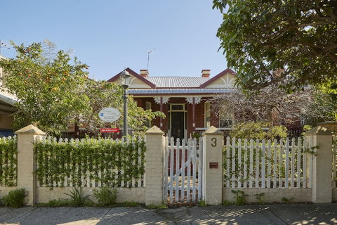 Pension Of Perth - Nambucca Heads Accommodation 6