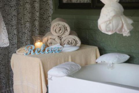 Chilverton Cottages & Restaurant - Nambucca Heads Accommodation 2