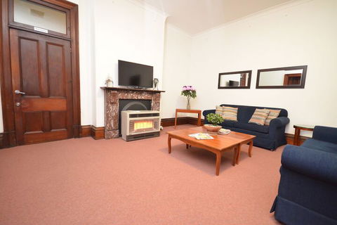 The Hallows Accommodation - Nambucca Heads Accommodation 6