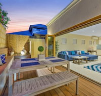 Sorrento Beach Manor - Nambucca Heads Accommodation