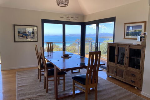 Convict Beach House - Nambucca Heads Accommodation 1