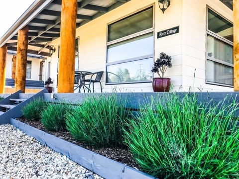 Daysend Cottages - Nambucca Heads Accommodation 0