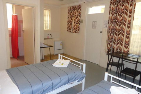 Adelaide Backpackers Travellers Inn - Nambucca Heads Accommodation 2