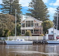 Shearwater House - Nambucca Heads Accommodation