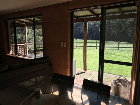 Pump Hill Farm Cottages - Nambucca Heads Accommodation 6