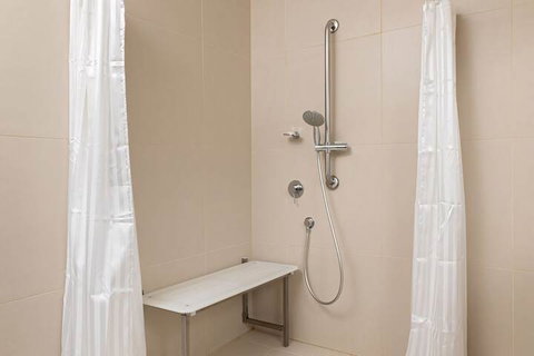 Mick O'Shea's - Nambucca Heads Accommodation 3