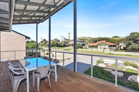 RiverSea Goolwa Beachhouse WiFi Pet Friendly - Nambucca Heads Accommodation 6