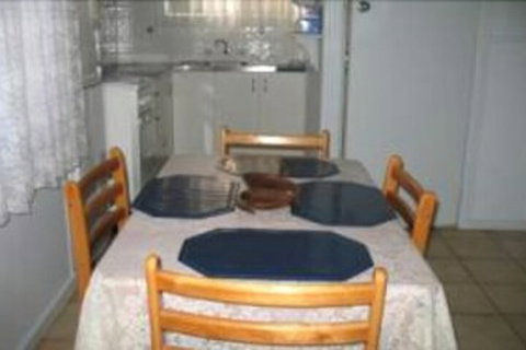 Hutton Hide Away - Nambucca Heads Accommodation 4