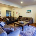 Jordan House - Nambucca Heads Accommodation 0
