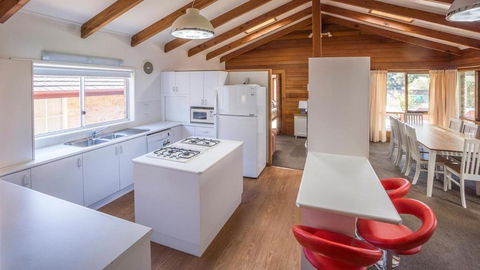 Mollymook Fantastic Holiday House - Nambucca Heads Accommodation 6