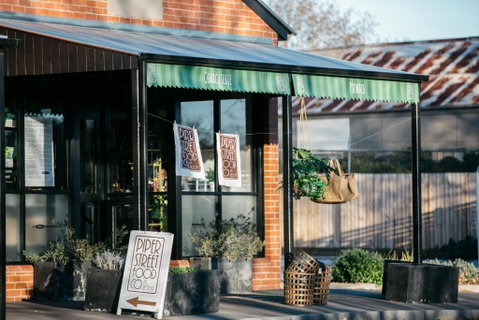 Goldies On Piper Kyneton - Nambucca Heads Accommodation 3
