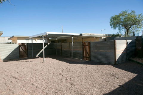 Cave Place Units - Nambucca Heads Accommodation 3