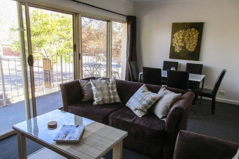 Angaston Mews Apartments - Nambucca Heads Accommodation 6