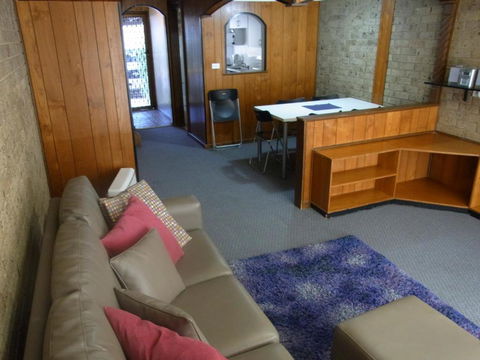 A Furnished Townhouse In Goulburn - Nambucca Heads Accommodation 4