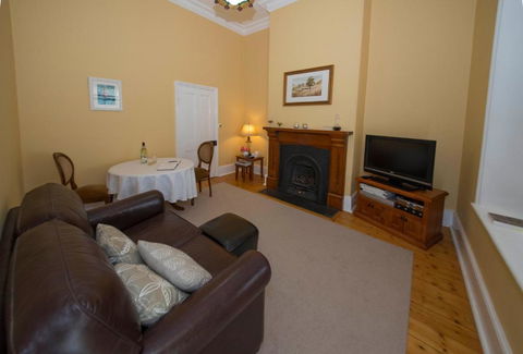 Yankalilla Bay Homestead - Nambucca Heads Accommodation 6