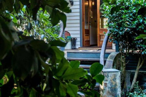 A Winter Rose - Nambucca Heads Accommodation 2