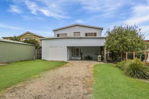 Lake Tyers Beach House - Nambucca Heads Accommodation 4