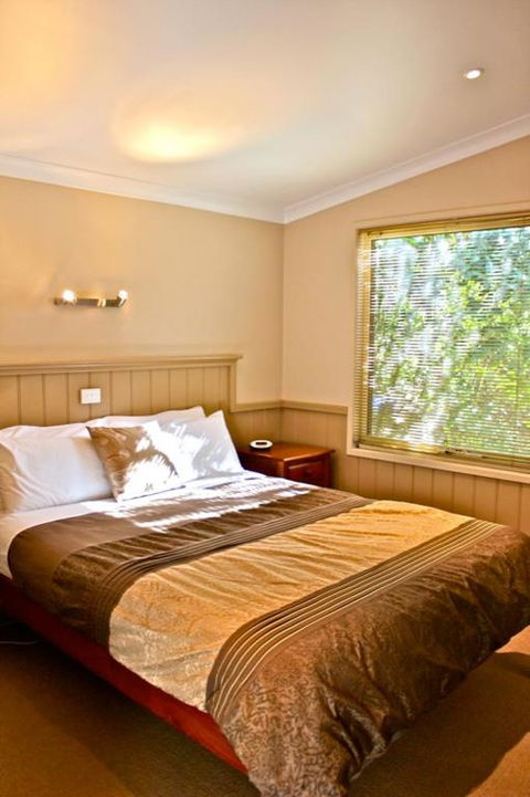 Autumn Leaf Cottage 1 - Nambucca Heads Accommodation 3