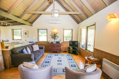 Crabapple Cottage - Nambucca Heads Accommodation 4
