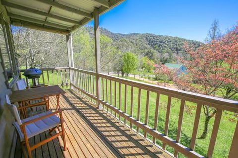 Crabapple Cottage - Nambucca Heads Accommodation 3