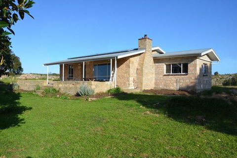 Ratcliff Cottage - Nambucca Heads Accommodation 6