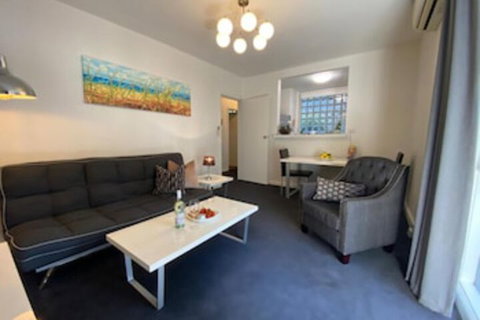 Melbourne Beachside Apartment - Nambucca Heads Accommodation 0