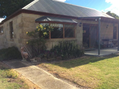 Our Cottage - Nambucca Heads Accommodation 3