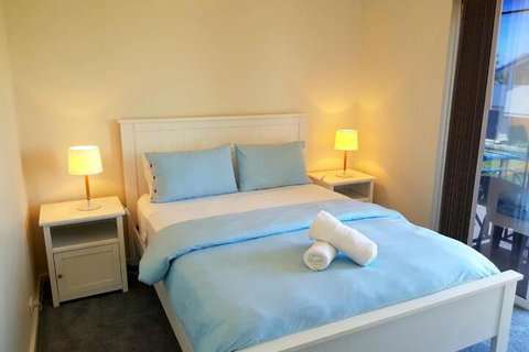 Caravel Beach House Mandurah - Nambucca Heads Accommodation 2