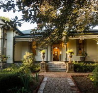 Holyrood House - Nambucca Heads Accommodation