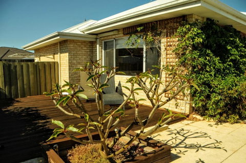 Halls Head Holiday Home - Nambucca Heads Accommodation 2