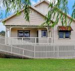 Catherine Normane Holiday House - Nambucca Heads Accommodation