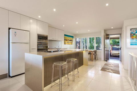 Comfortable & Stylish With Rooftop Spa - Nambucca Heads Accommodation 2