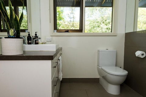 Hollyhock B&B - Nambucca Heads Accommodation 2