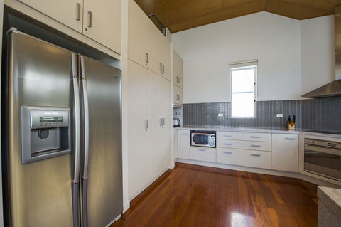 Waters Edge Townhouse 2 - Nambucca Heads Accommodation 5