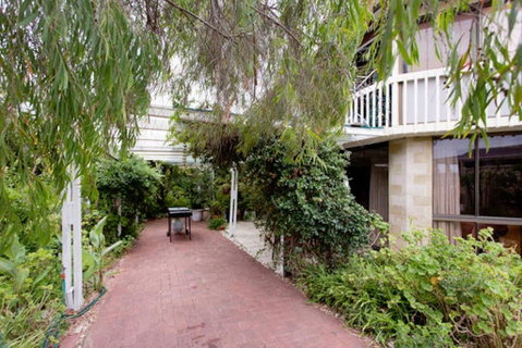 Beach Haven Studio - Nambucca Heads Accommodation 6