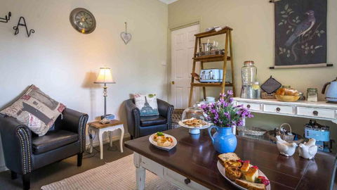 Vicarage View Cottage - Nambucca Heads Accommodation 2