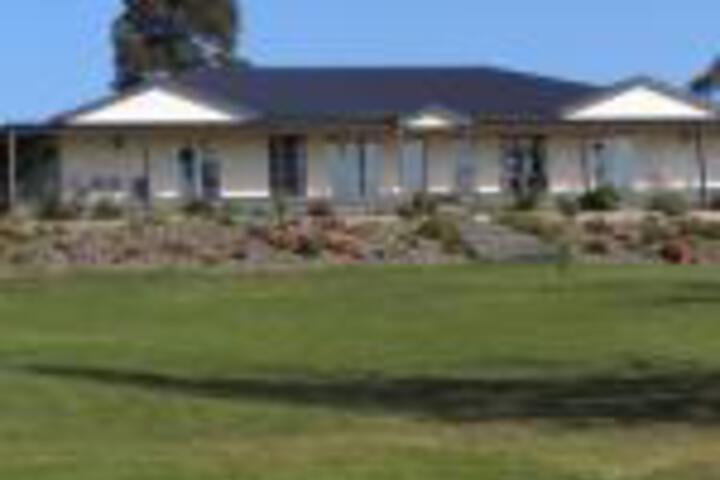 Nyora ACT Nambucca Heads Accommodation
