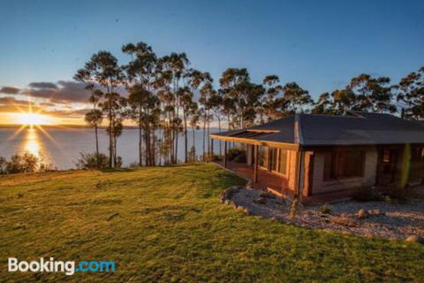Tinderbox Cliff House - Nambucca Heads Accommodation 0