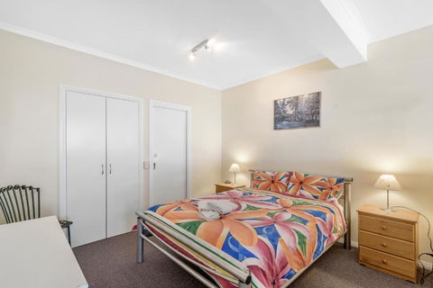Black Dolphin Waterfront Apartment - Nambucca Heads Accommodation 5